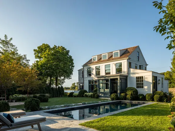 8 John St, Sag Harbor, NY 11963