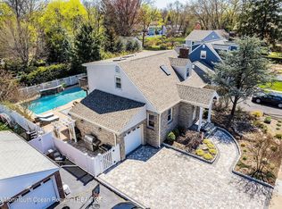 967 River Rd, New Milford, NJ 07646