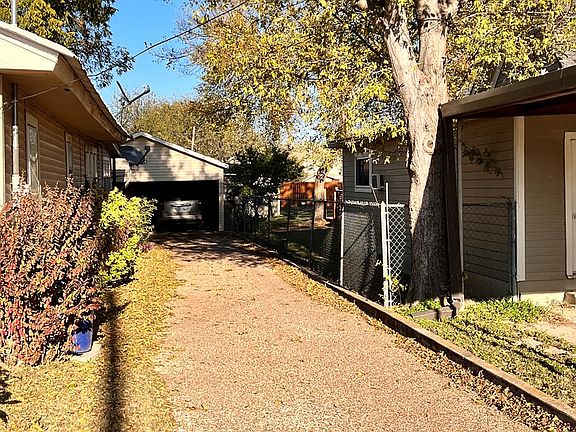 2nd image of 1506 4th St