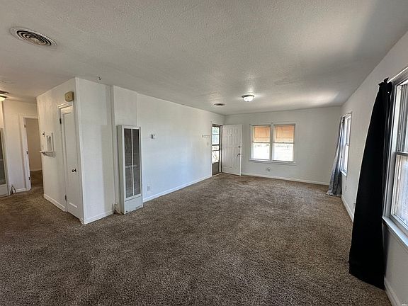 3rd image of 1815 Ross St