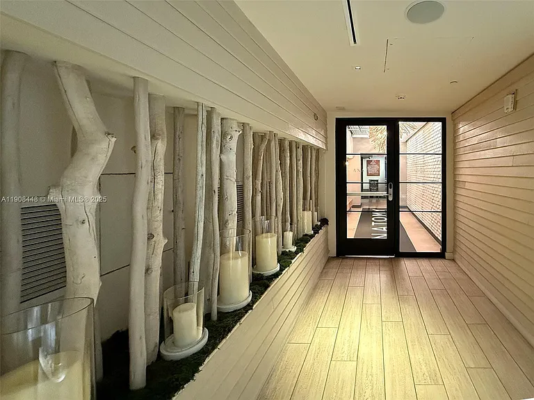 2301 Collins Ave #1525 — Photo 21