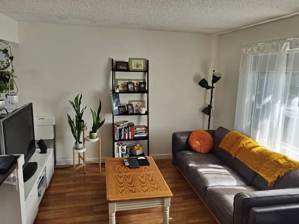 5200 19th Ave NW, Calgary, AB T3B 0T2