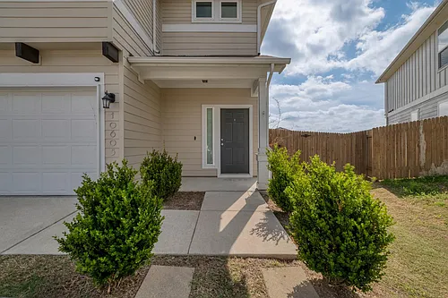 10605 Harwood Overlook Cv Photo 1