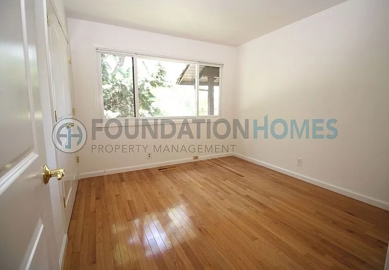 160 Kaden Dr — Photo 10