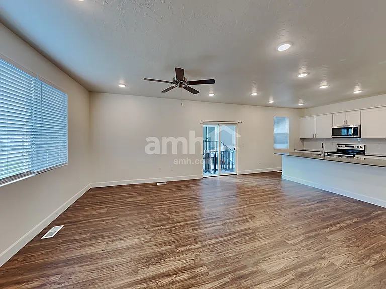 6744 N Silver Creek Dr — Photo 7