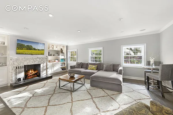 Sold by Compass | media 23