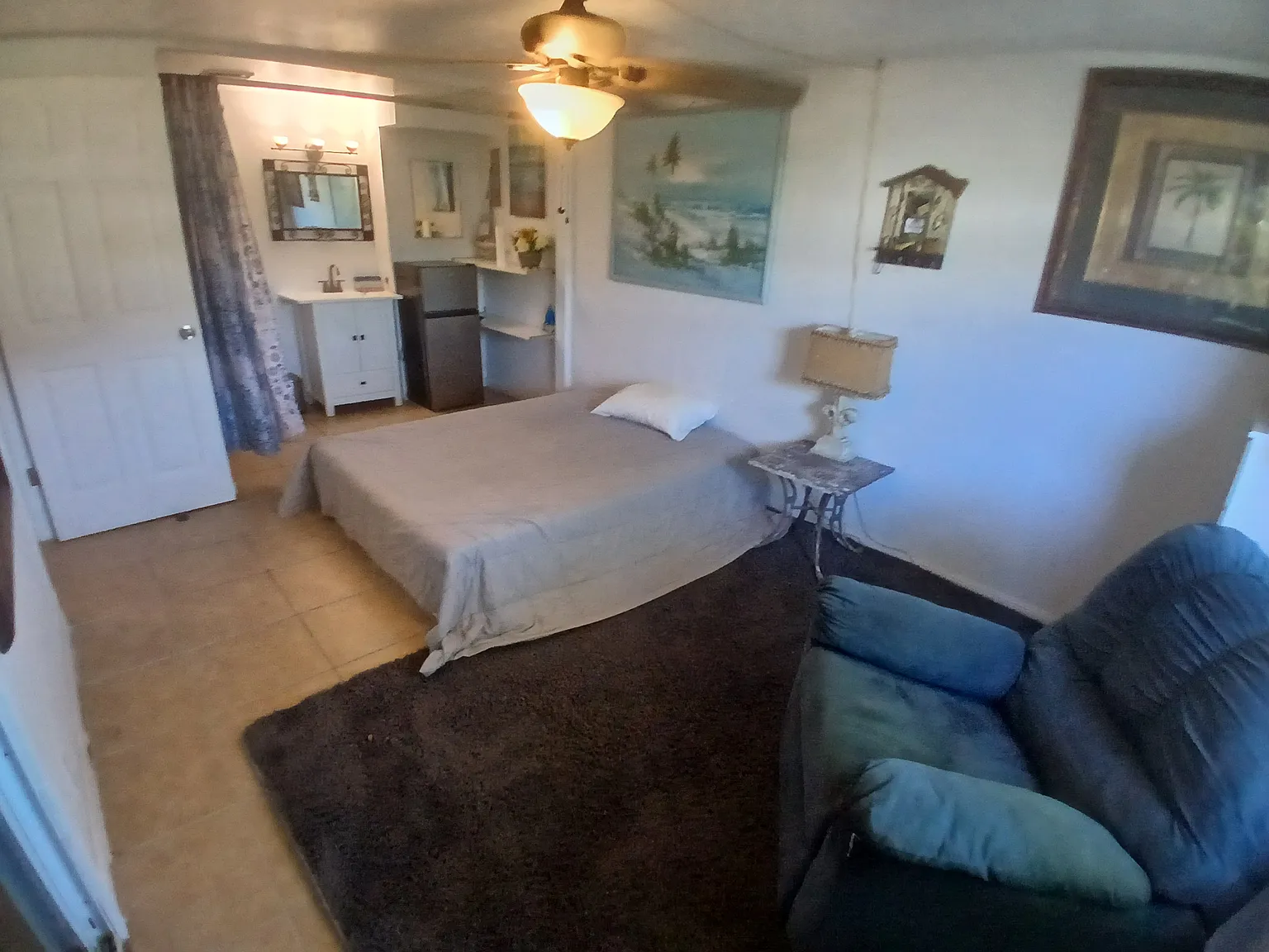 3 bed, 3.5 bath, 1052 sqft, $1,500 — Photo 4