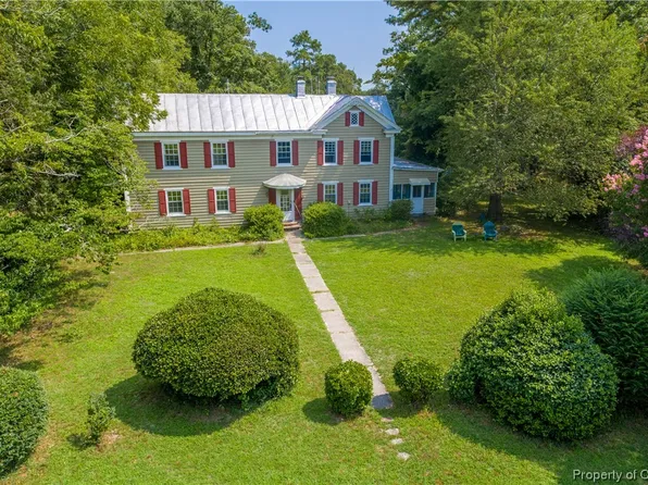 631 Poplar Neck Rd, White Stone, VA 22578