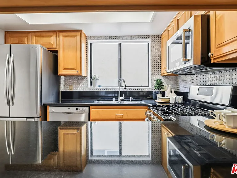 11952 Darlington Ave #3 — Photo 12