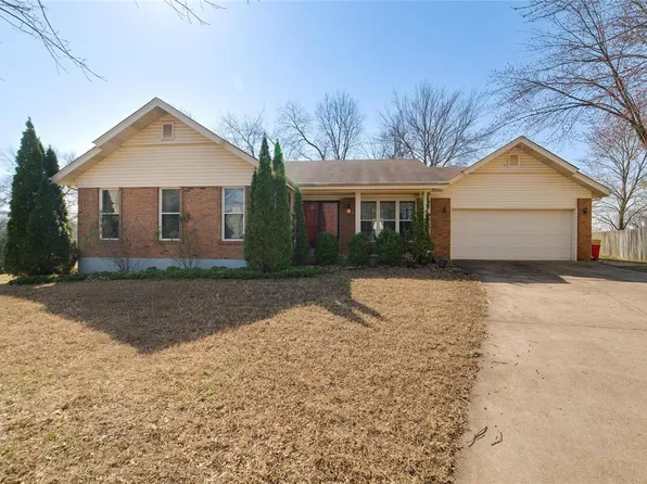 2662 Hemford Falls Ct, Saint Louis, MO 63129