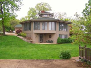 620 Pleasant Valley Dr, Roach, MO 65787