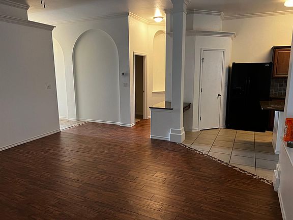 5th image of 3901 Freds Folly Dr