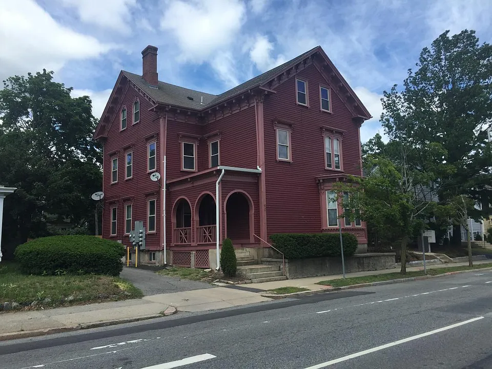 90 S Angell St #7