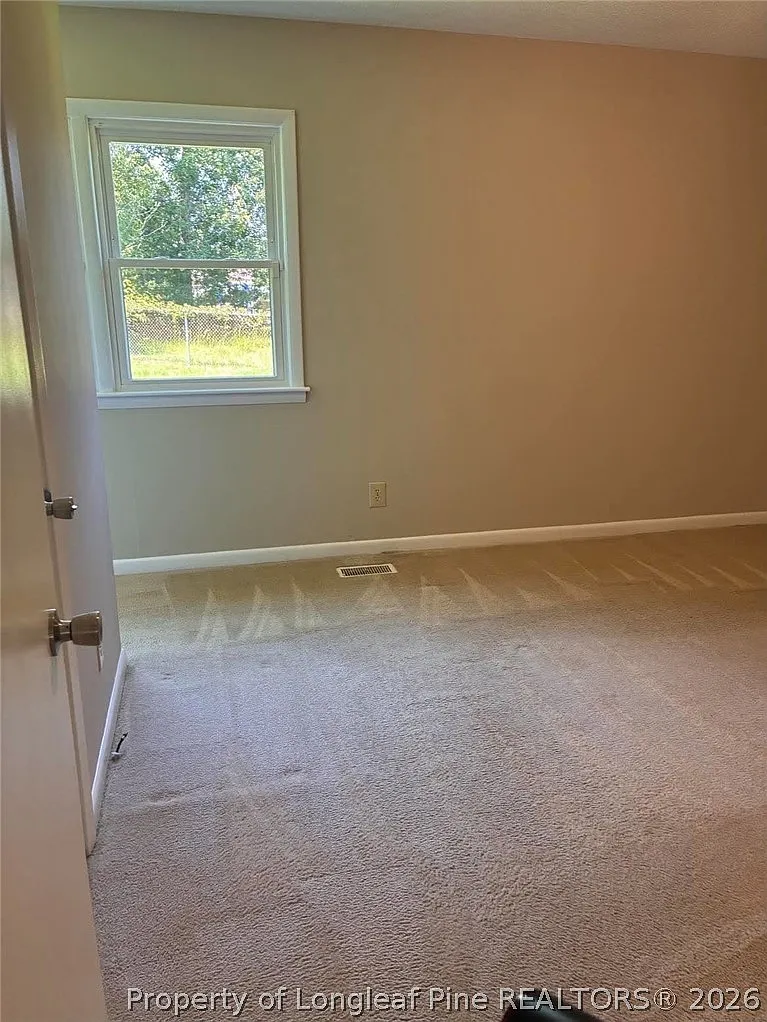 3 bed, 1.5 bath, 1404 sqft, $1,650 — Photo 4