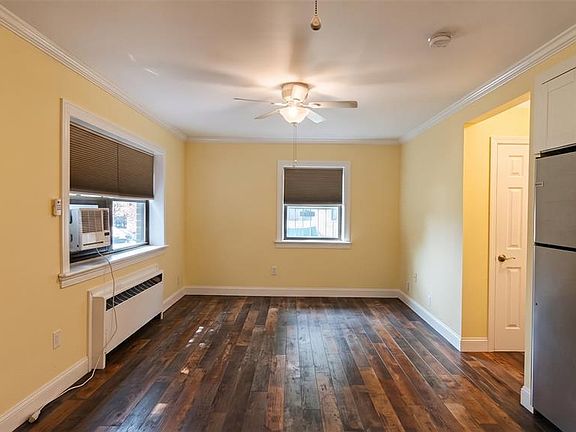 2nd image of 3021 Edwin Ave APT 2J