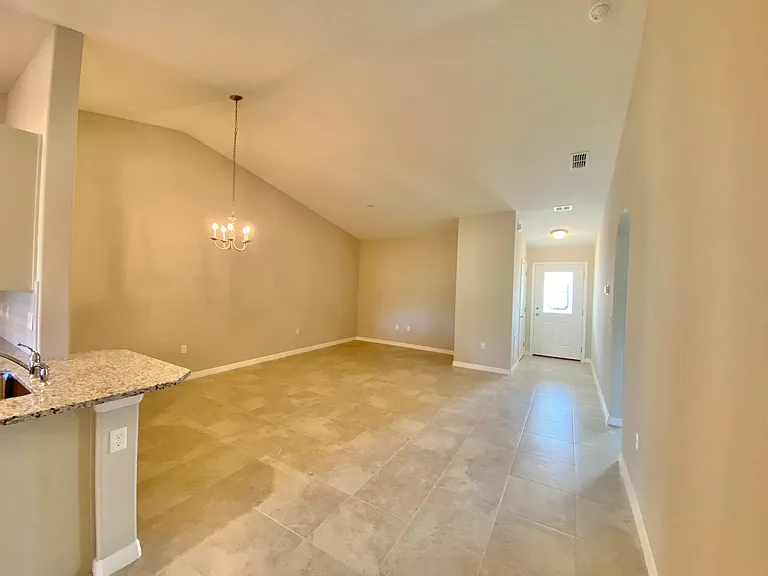 74 Emerson Dr — Photo 5