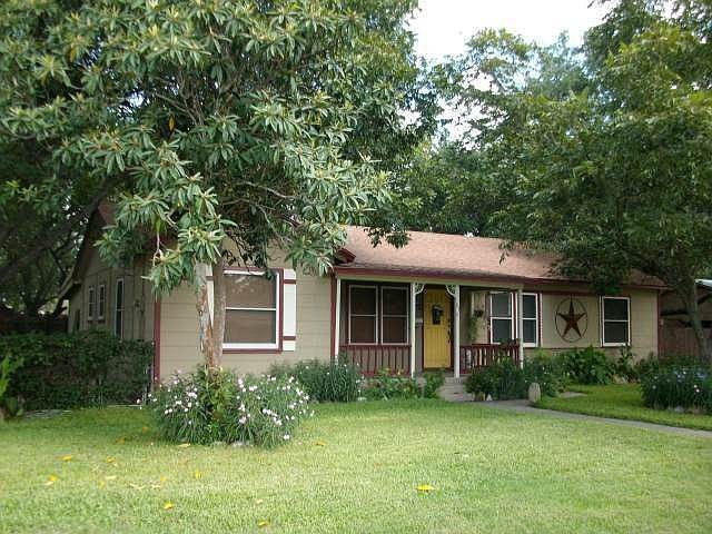 2nd image of 810 20th St