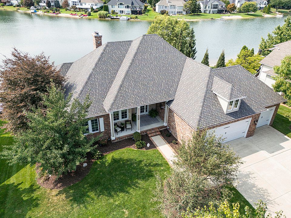 1st image of 7739 Hidden Lake Dr