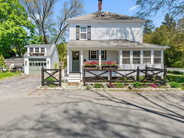 68 Union St, South Hamilton, MA 01982