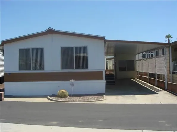 106 Pheasant Ln, Oceanside, CA 92057