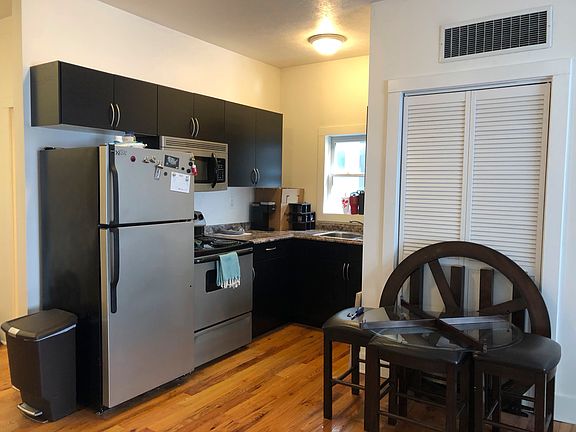 5th image of 622 Lexington Ave APT 2