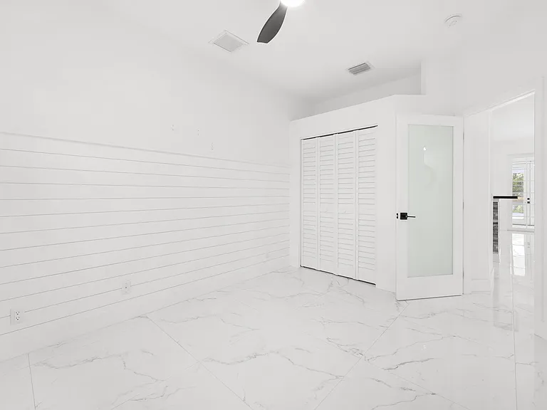 1209 Olympic Cir — Photo 30