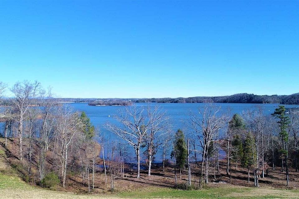 1st image of 16844 Lighthouse Pointe Dr