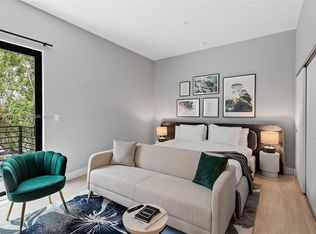 637 NE 4th Ave #302, Fort Lauderdale, FL 33304
