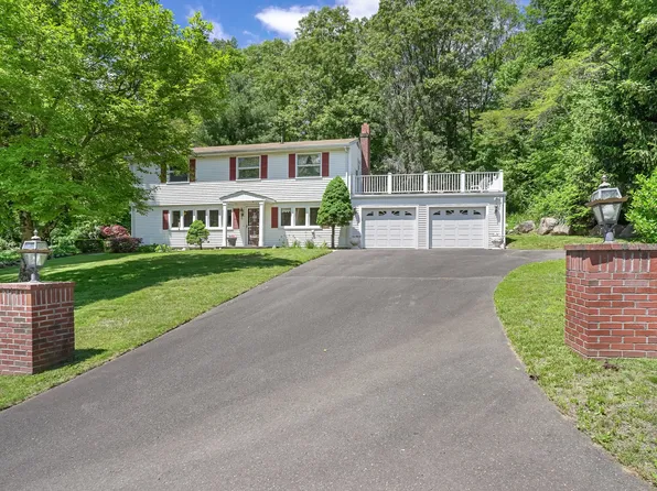 37 Shawnee Road, Trumbull, CT 06611