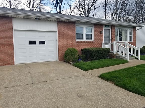 2nd image of 1711 Olive Ct