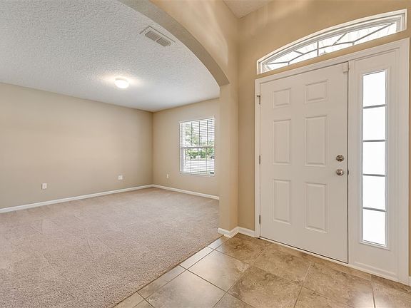 5th image of 27 Kingstown Ct