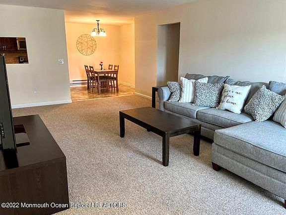 3rd image of 1187-2 Ocean Ave