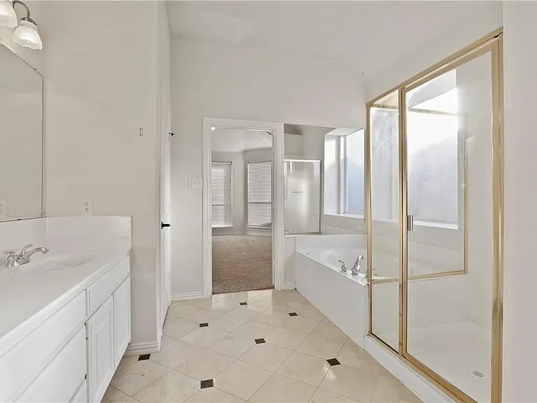 1313 Bradbury Dr — Photo 22