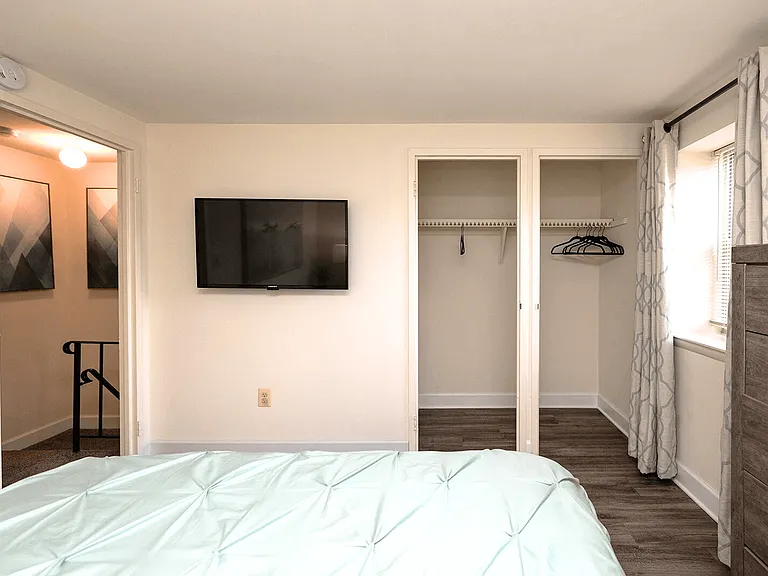 Kingston Townhomes — Photo 8