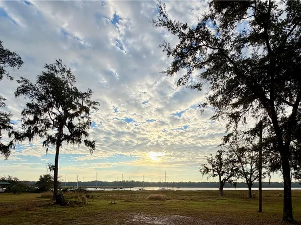 1055 Journey St NE, Townsend, GA 31331