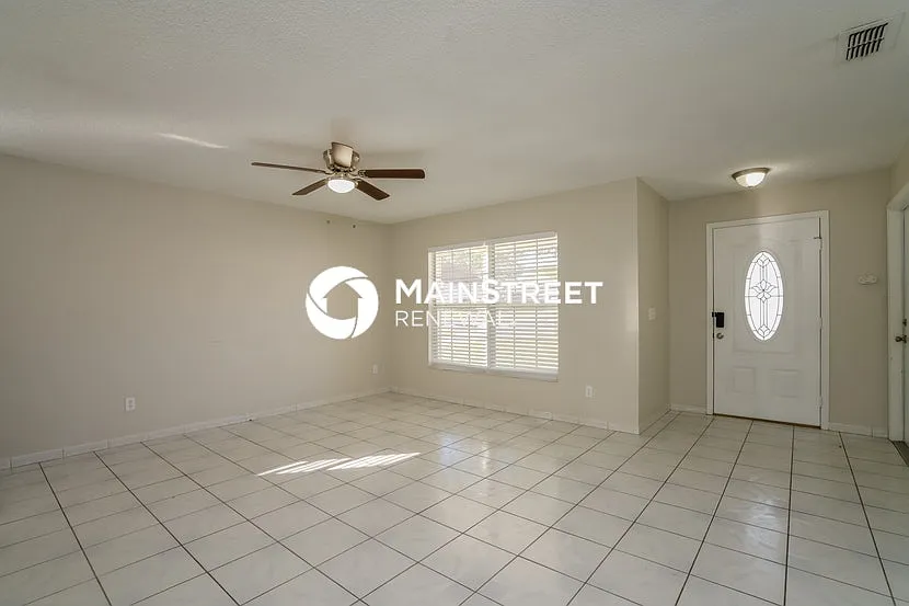 3740 Dartford — Photo 3