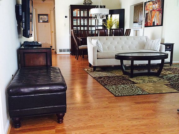 2nd image of 558 Cedar Hollow Dr