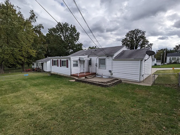 1409 Akron Dr — Photo 13