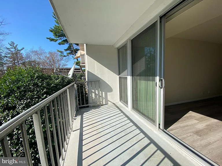 301 N Beauregard St #122 — Photo 32