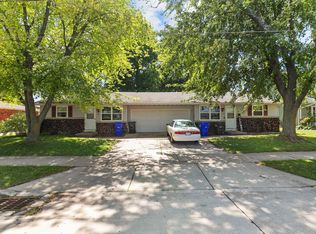 1125 E Roeland Ave, Appleton, WI 54915