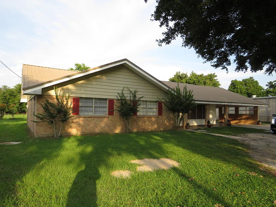 1st image of 220 N Domingue Ave