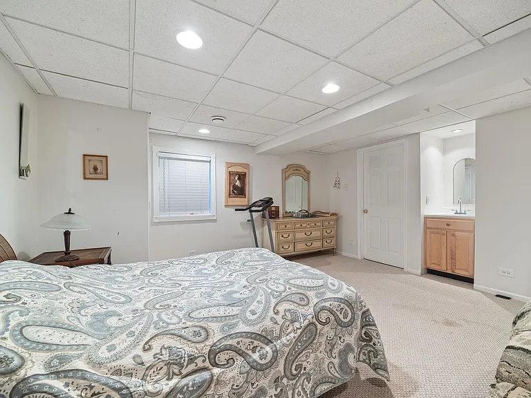 32504 Millstone Cir — Photo 23