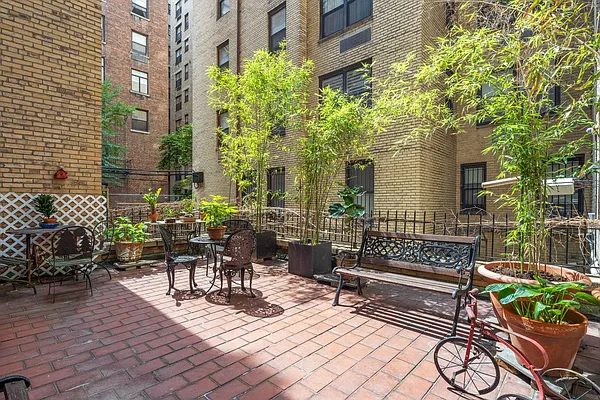 Rented by Compass | media 5