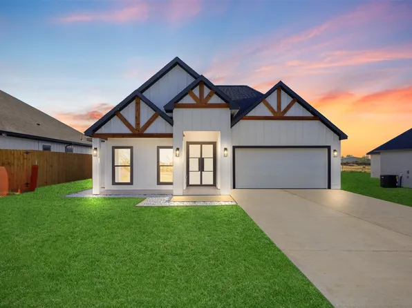 101 Lawson Ave, Mabank, TX 75147