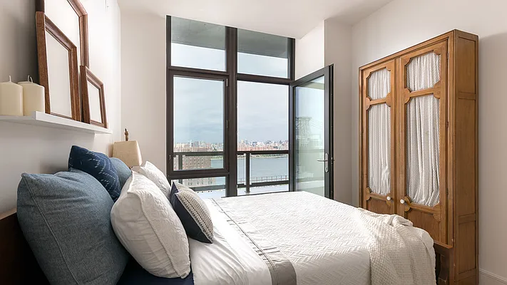 Rented by Nooklyn NYC LLC | media 84