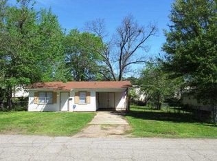 401 E Dixon St, Jefferson, TX 75657