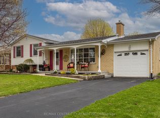 8 Parkview Dr, Saint Thomas, ON N5R4B5