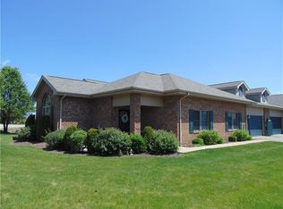 6232 Highview Dr, Rostraver Township, PA 15012