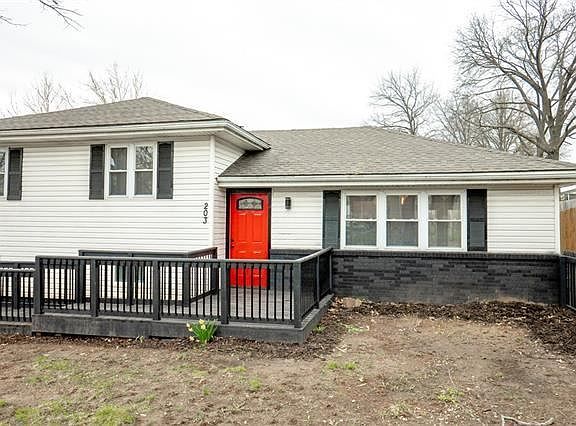 2nd image of 203 NE 64th St