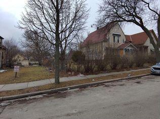 3357 N 11th St, Milwaukee, WI 53206